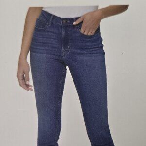 Calvin Klein women’s high rise, skinny jeans size 10
